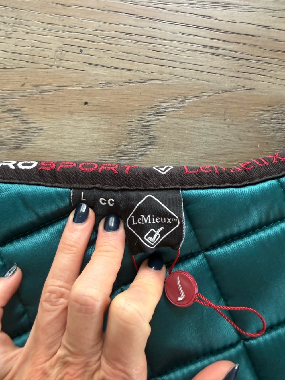 LeMieux Loire Peacock (Teal) Quilted Saddle Pad - Picture 3 of 6